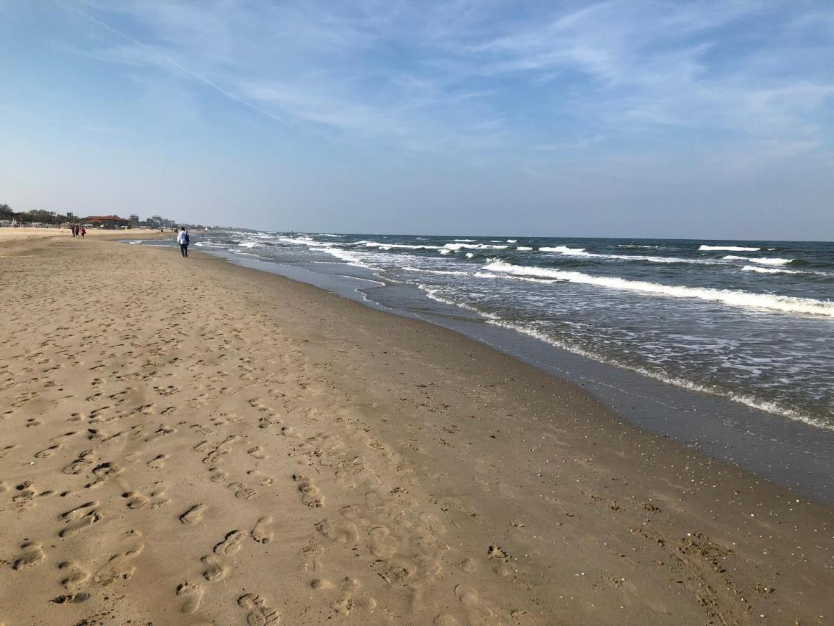 On The Adriatic Beach Tra Venezia Ferrara E Ravenna Sulla Spiaggia Della Riviera Adriatica ลีโด เดลยี เอสเตนซี ภายนอก รูปภาพ